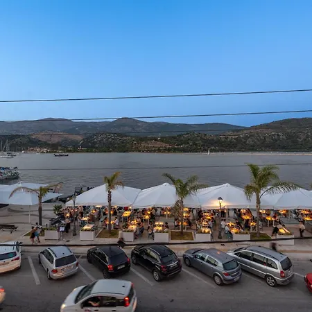 Three Waves *